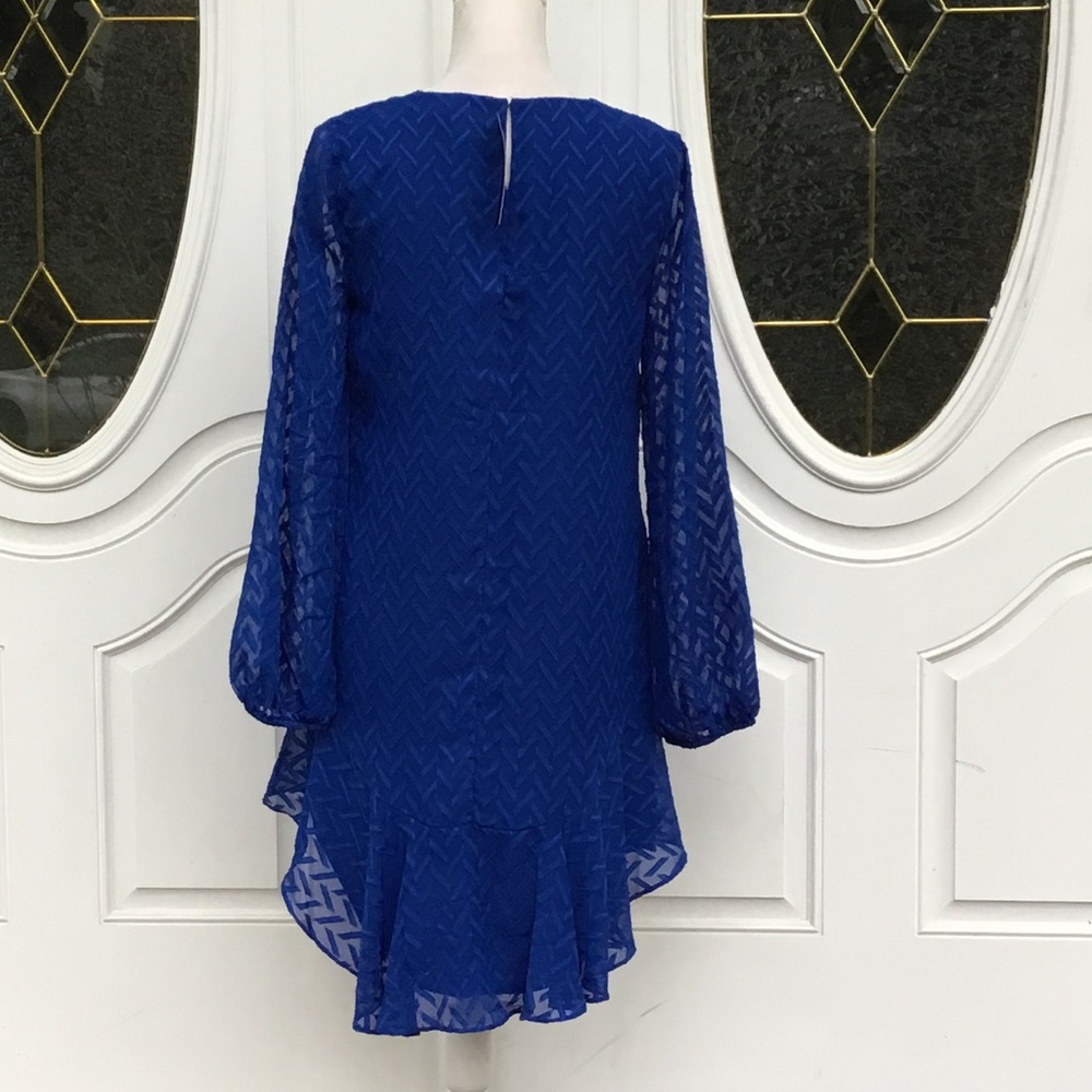 BCBG  DRESS - Picture 2 of 7